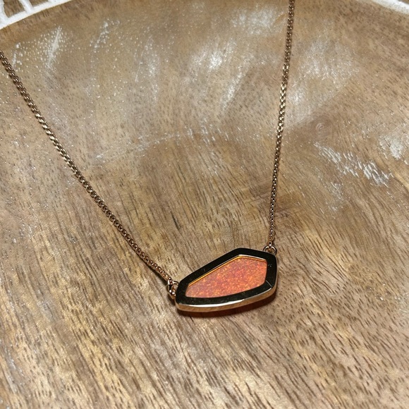 Kendra Scott Cami Necklace in Rose Gold & Coral Kyocera Opal - Picture 9 of 16